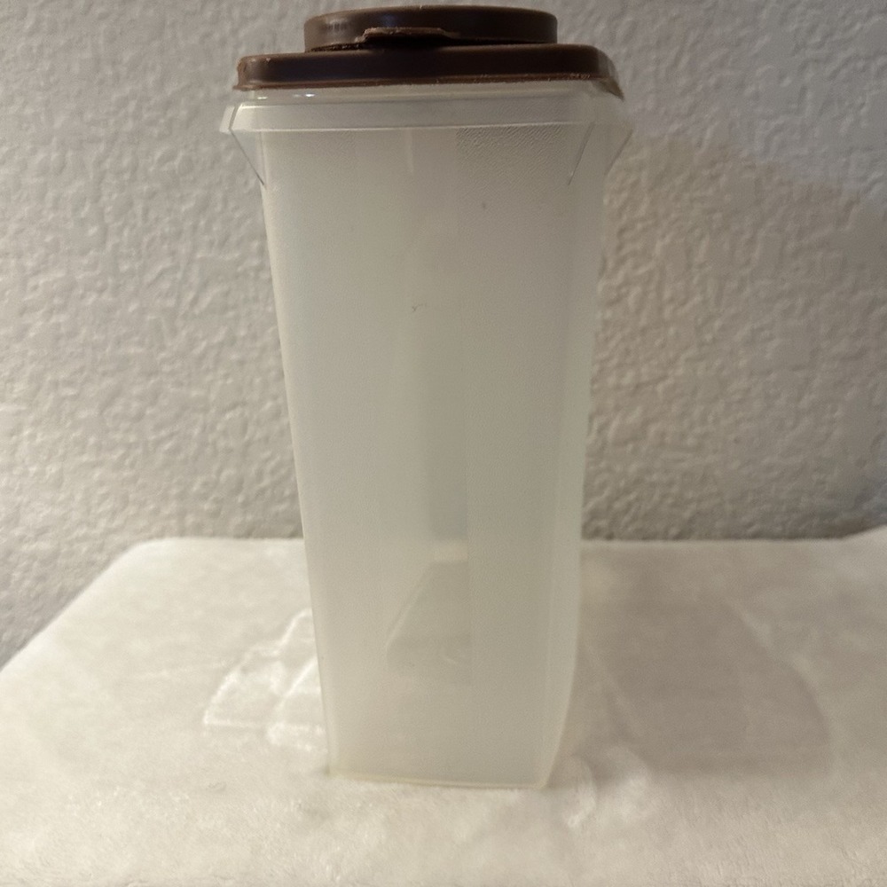Tupperware Vintage Ceral Keeper Storage‎ Container W Flip Lid 469-14